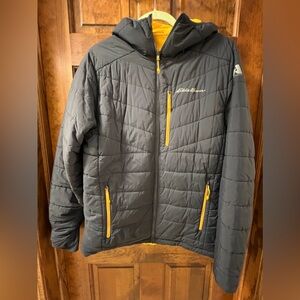 Eddie Bauer Men’s IgniteLite Stretch Reversible Hooded Jacket (Size M)